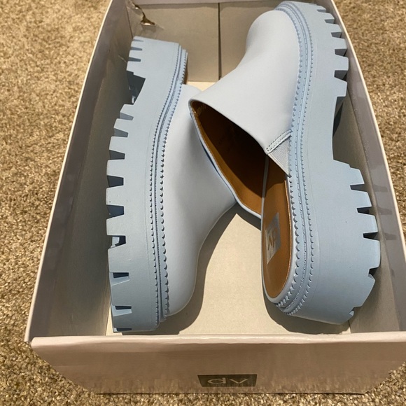 Girls dolce vita pale blue slides. NWT. Size 5 - Picture 2 of 7